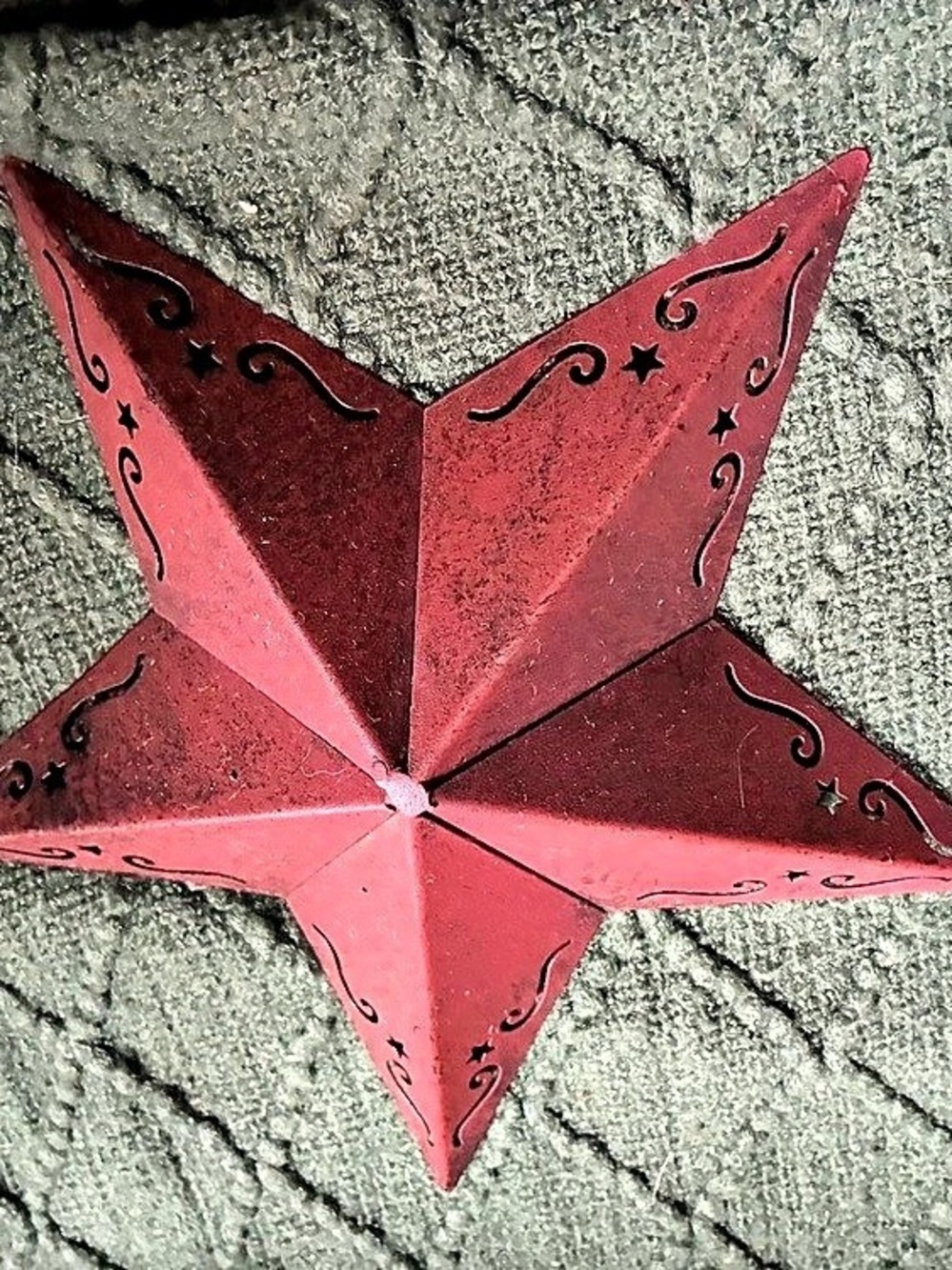 Primitive-Red Star-Metal - Picture 1 of 2